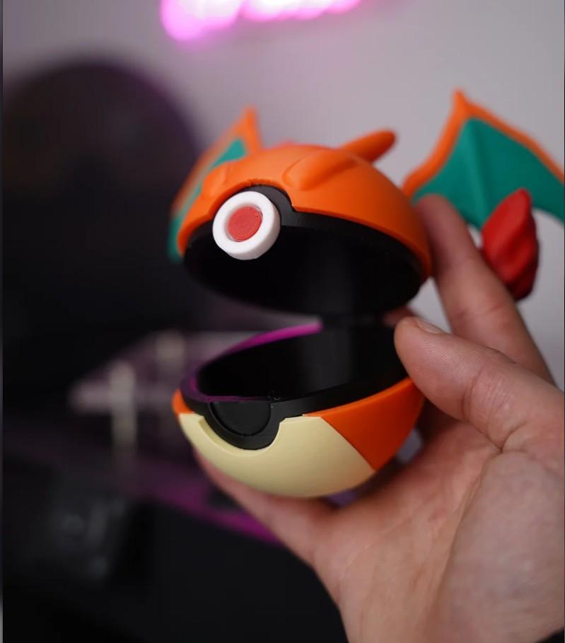 Charizard Inspired Pokéball Collectible | 3D Printed Premium Display Ball | Anime Desk Decor | Unique Gift for Pokémon Fans | Smooth Open Mechanism